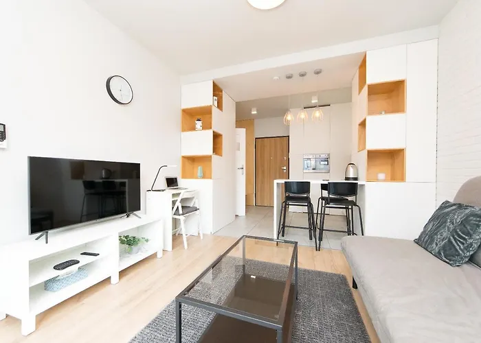Main Trainstation One Bedroom Ac P4You Pl